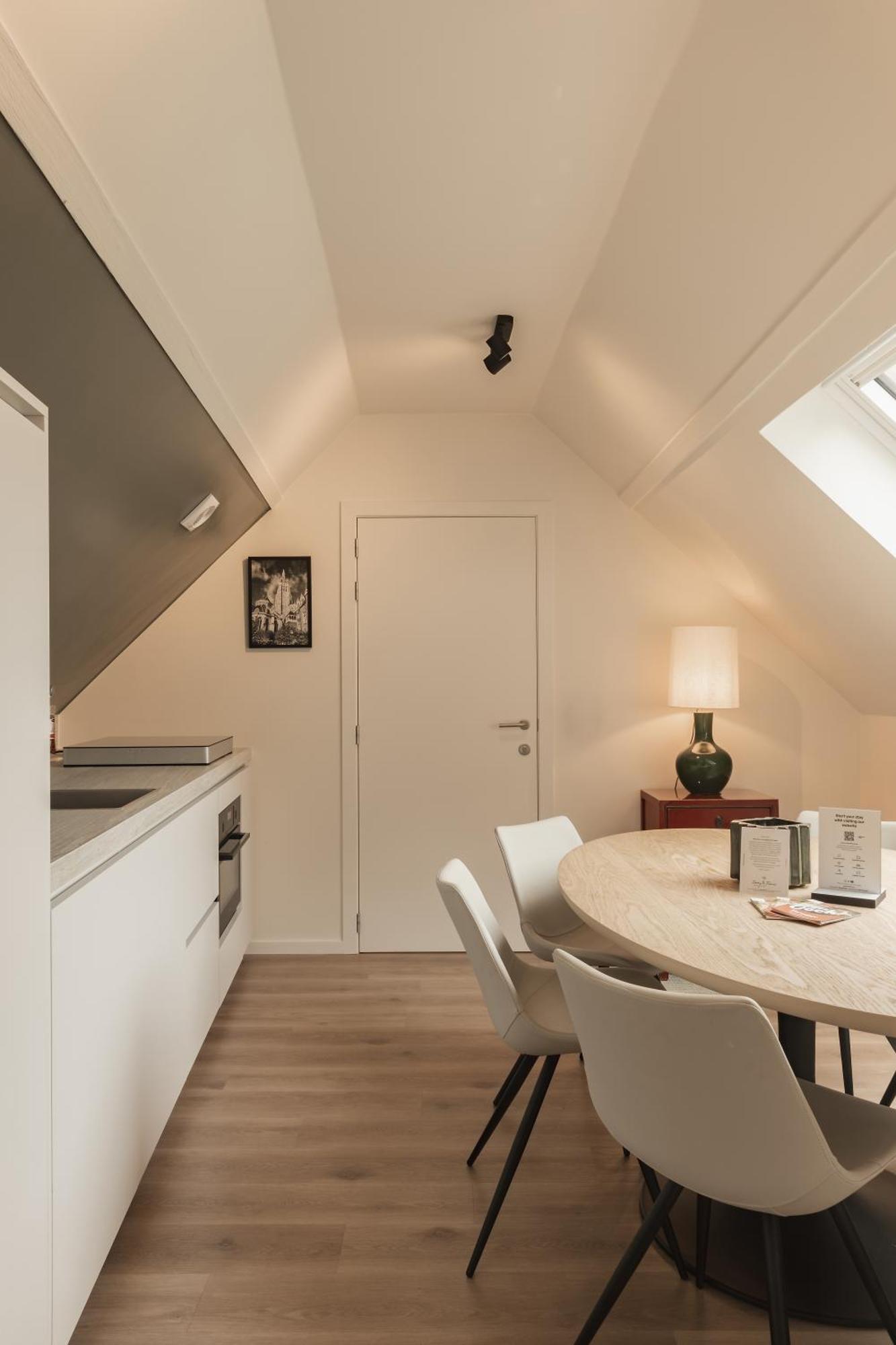Apartamento Highest Five By Romy&Travis Brujas Exterior foto